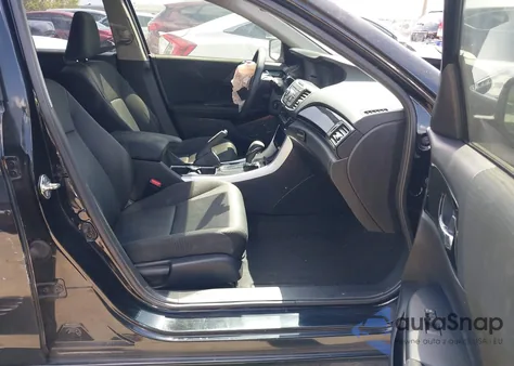 2016 Honda Accord Lx z USA, uszkodzony, nr VIN 1HGCR2F36GA054893